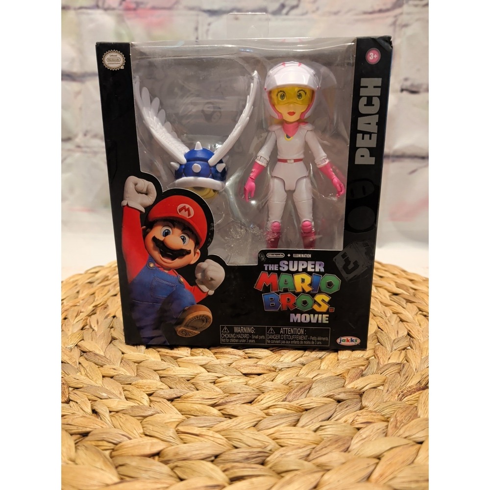 The Super Mario Bros. Movie 5" Racing Princess Peach Figure + Winged Blue Shell